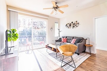 Edison 1202 in Austin