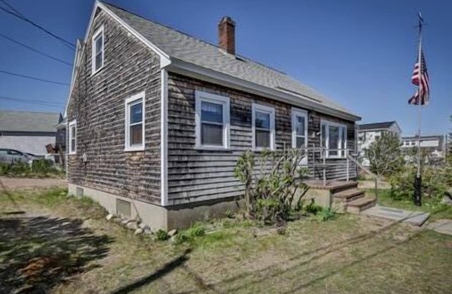 Enjoy The Season Tranquility Of Plum Island 