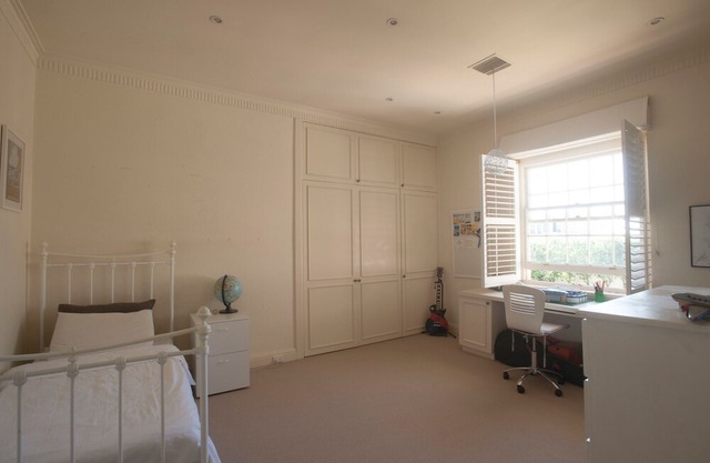 European Manor, Toorak