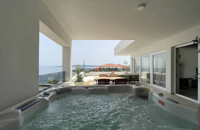 Secluded Seafront 
