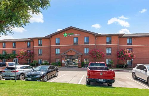 Stay America Suites Arlington Flags 