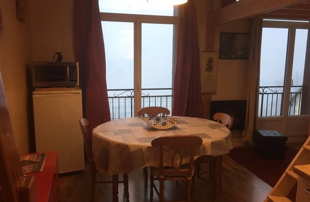 F3 apartment with balcony, 2 loft bedrooms, wifi, pets allowed, Mont-Dore