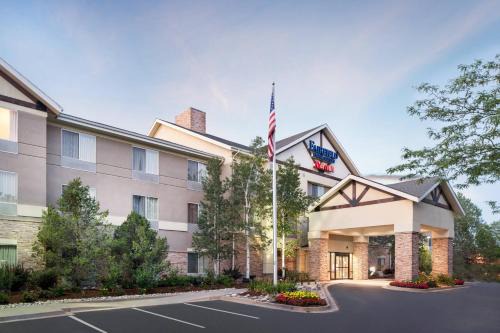 Fairfield Inn 