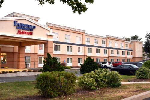 Fairfield Inn Suites Hartford Airport 