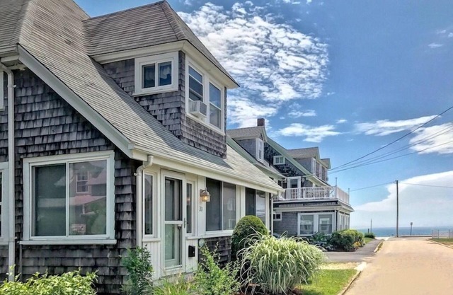 Falmouth Heights Beach 