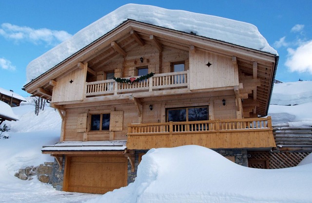 Family chalet, 5 bedrooms, hammam, fireplace, near slopes