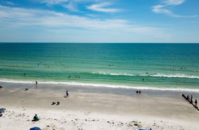 Fantastic Beachfront Resort. Roomy and Comfortable. Take a Stroll along Beach or Lounge at the Pool.