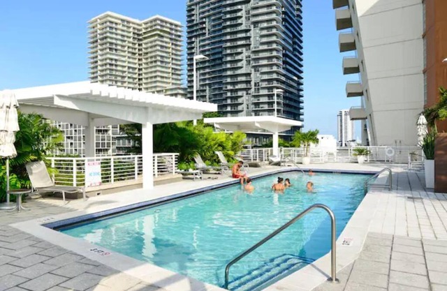 Fantastic Family Relax 2Br condo At Midblock Miami