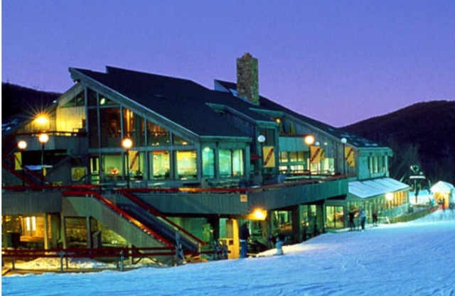 Finish summer off at a vacation paradise. Minutes from the National Park.