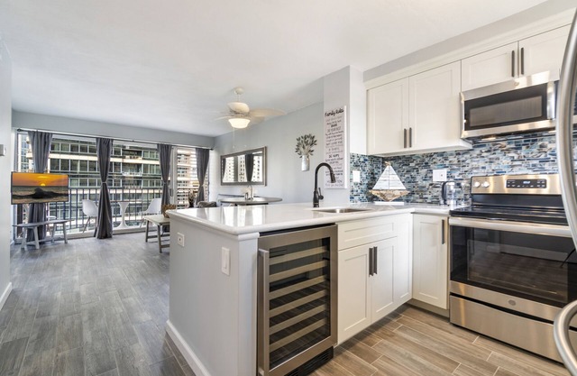 🐳FREE Parking 2 Bedroom Famous Waikiki Condo