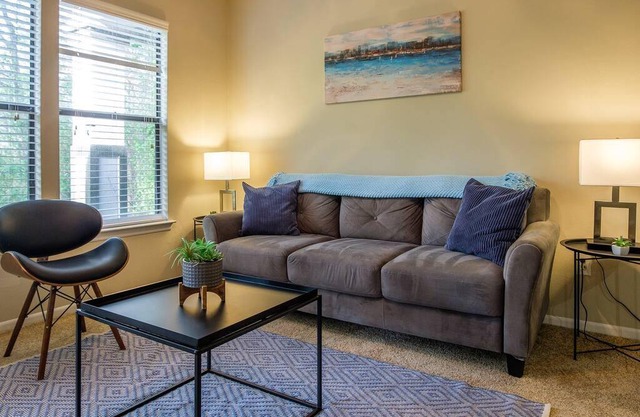 Frontdesk | 1BR Apt near Dining + Entertainment