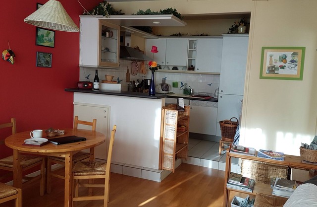 Furnished apartment in Samain, Versailles