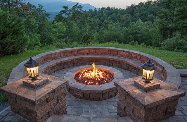 Gatlinburg Mansion 