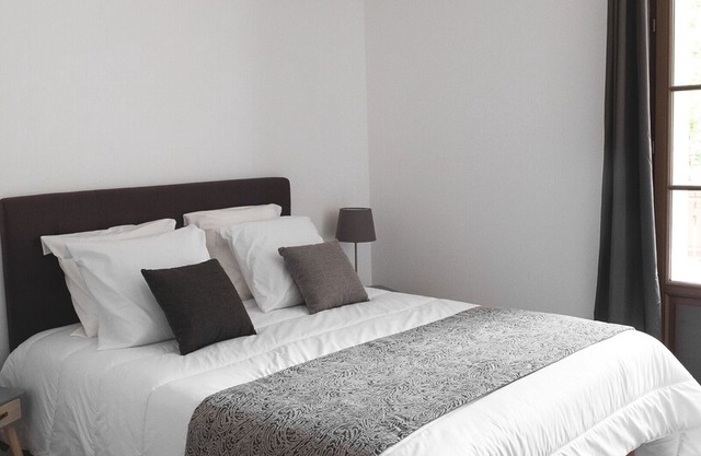 GITE 4 **** 300m ski-terrace 100 m²sauna private parking wifi gym