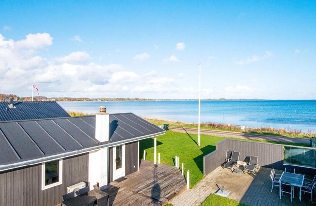 Gorgeous Holiday Home in Sjolund near Sea