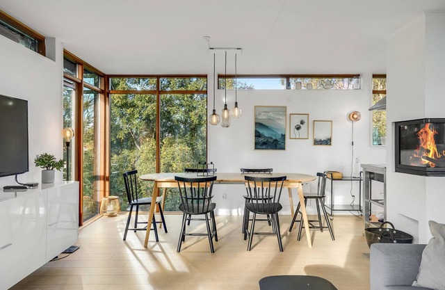 Gorgeous home in Grenaa with kitchen