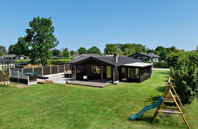 Gorgeous home in Hadsund with WiFi