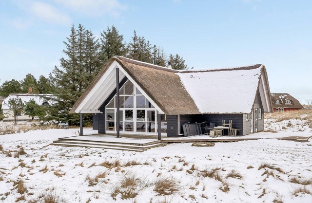 Gorgeous home in Rømø with sauna