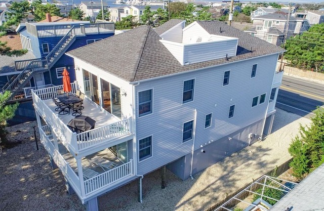 Gorgeous LBI Single-Family Oceanside - 6th from Beach w/Water and Sunset Views!