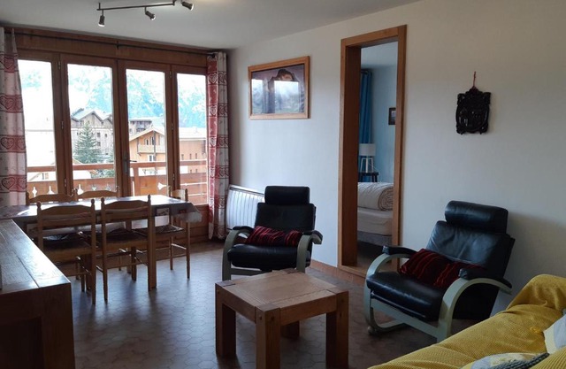 Grand appartement pour 6 personnes proche des pistes - FR-1-516-181