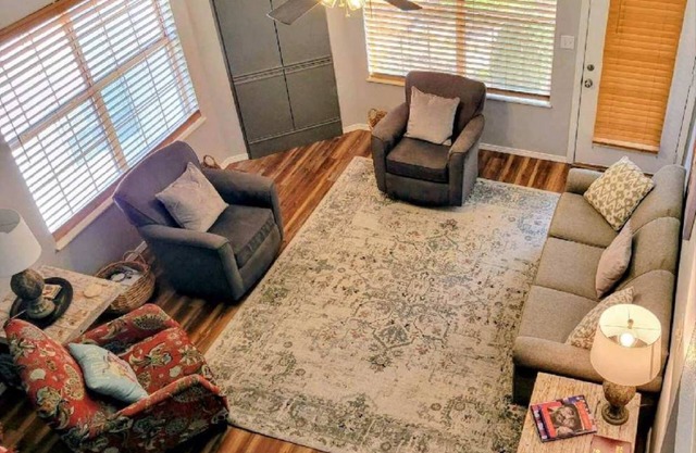 Great Location To All Branson Has To Offer in this 3 bedroom, 3 bath Condo