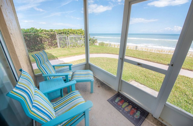 Ground Floor Oceanfront Condo Steps to Beach Sleeps 6, Unit 108