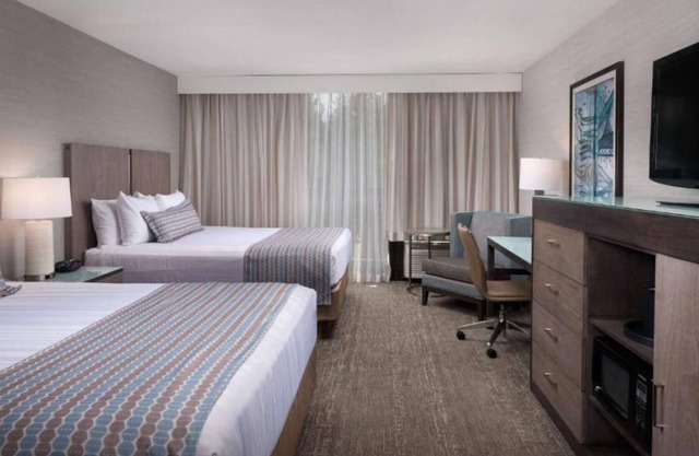 Group Vacay! Two Modern Units, Indoor Pool, Hot Tub, Beach!