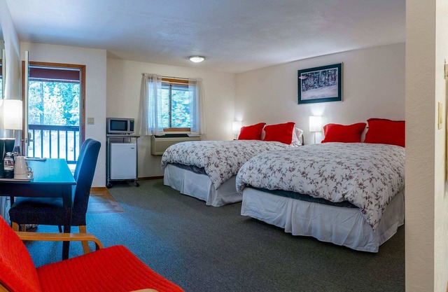 GS Lodge Room 7~ Beautiful Views