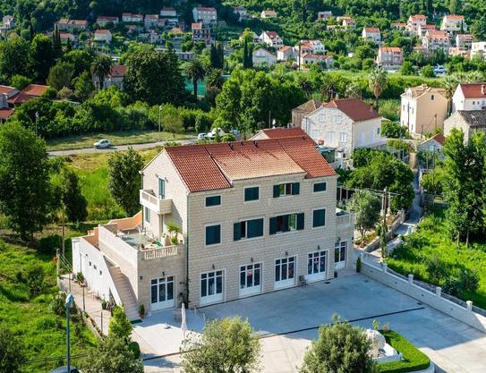 Guest House Dubelj