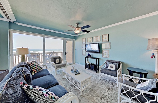 Gulfstream Condos | Front-Row Gulf Views, Beachfront Balcony | Pool, Hot Tub