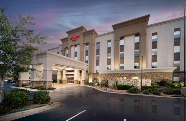 Hampton Inn Bryant 