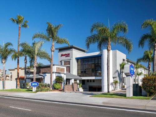 Holiday Inn Express Costa Mesa Ihg Hotel 