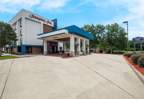 Hampton Inn Airport 