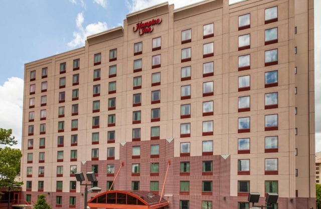 Hampton Inn District 