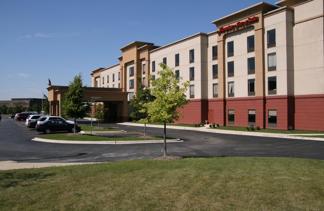 Hampton Inn & Suites Bolingbrook