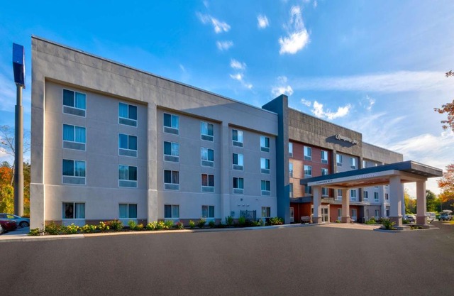 Hampton Inn Waterbury 