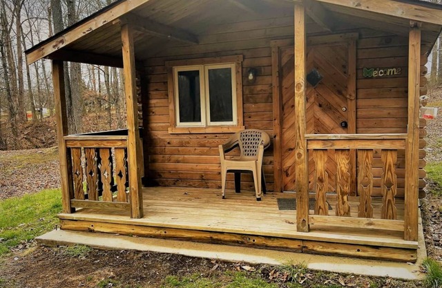 "Hank" Camping Cabin #1 | Pet Friendly