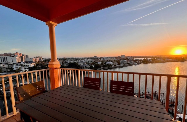 Harborview Grande 802 - Stunning Top Floor