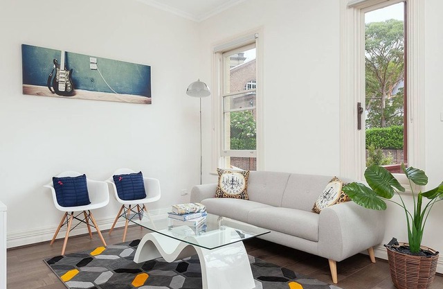 Harbour View on Windmill St, Apt. 11