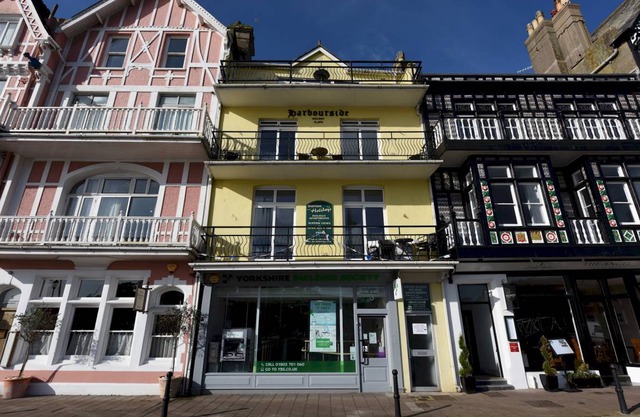 Harbourside 1 - Two Bedroom Apartment, Sleeps 5