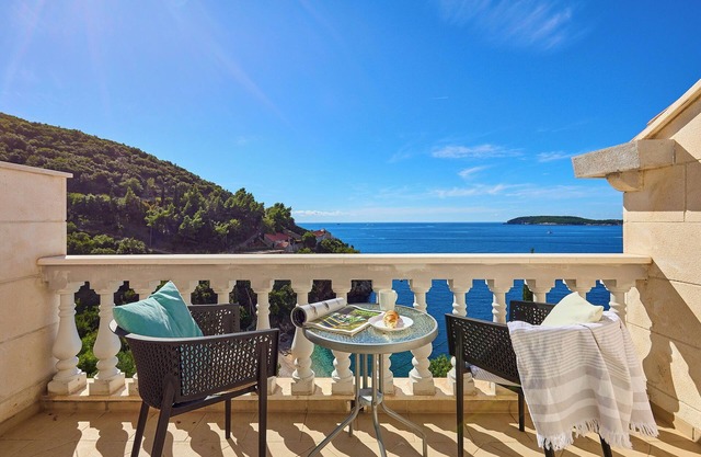 Hedera Estate Villa 