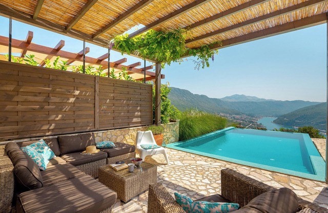 Hedera Estate Villa 
