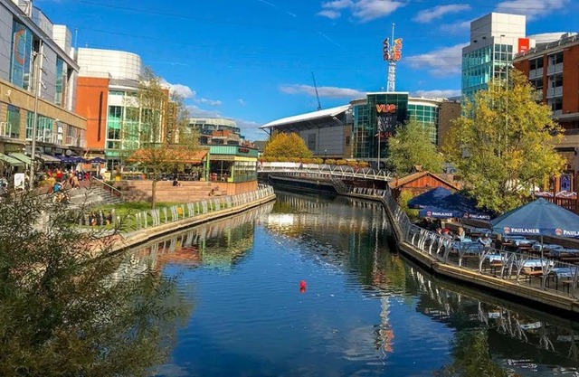 Helena Professional Studio Apartment