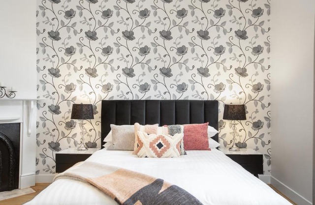 Heritage Listed Terrace Seconds From Barangaroo