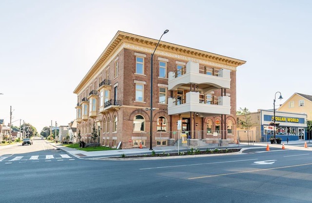 Heritage Rideau 1Br Apartment. Free Parking