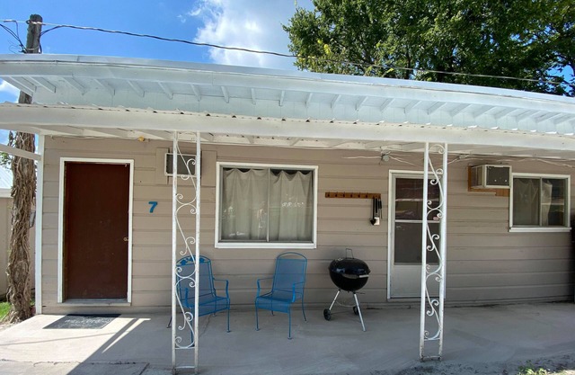 Hickory Grove Hideaway - Cabin 7