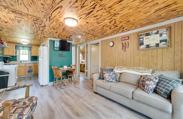 Waterfront Paradise Cottage Pvt 