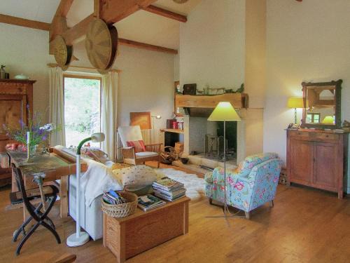 Cozy Holiday Bouzic Of France Meadows 