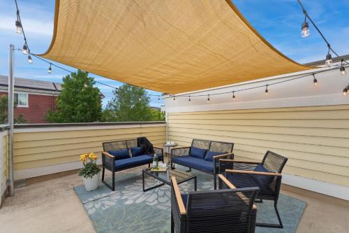 Hip Old Town North Gem! Near Breweries and River!