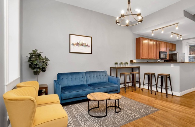 Historic 2-bedrm/2-bth in the heart of Soulard